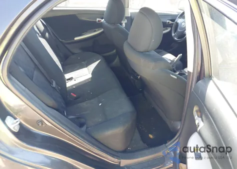 2010 Toyota Corolla S z USA, uszkodzony, nr VIN 2T1BU4EEXAC470133